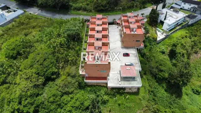 TownHouse en venta en Loma Linda - 4