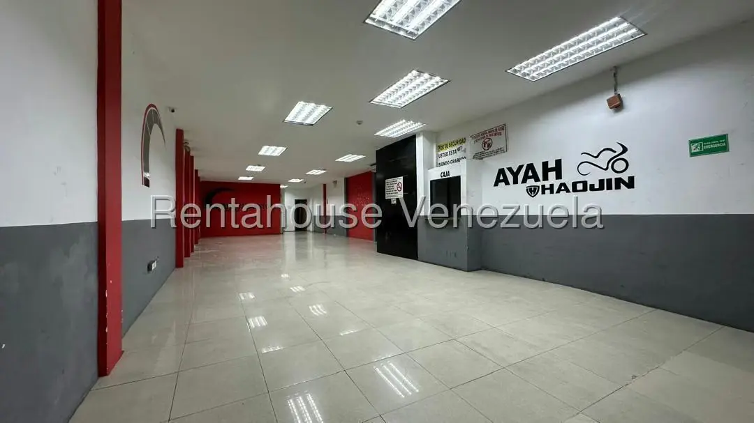 Local Comercial en Venta en Catia, Distrito Metropolitano - 2