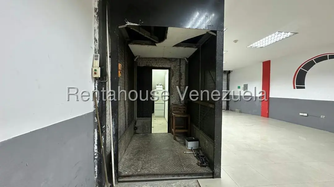 Local Comercial en Venta en Catia, Distrito Metropolitano - 4
