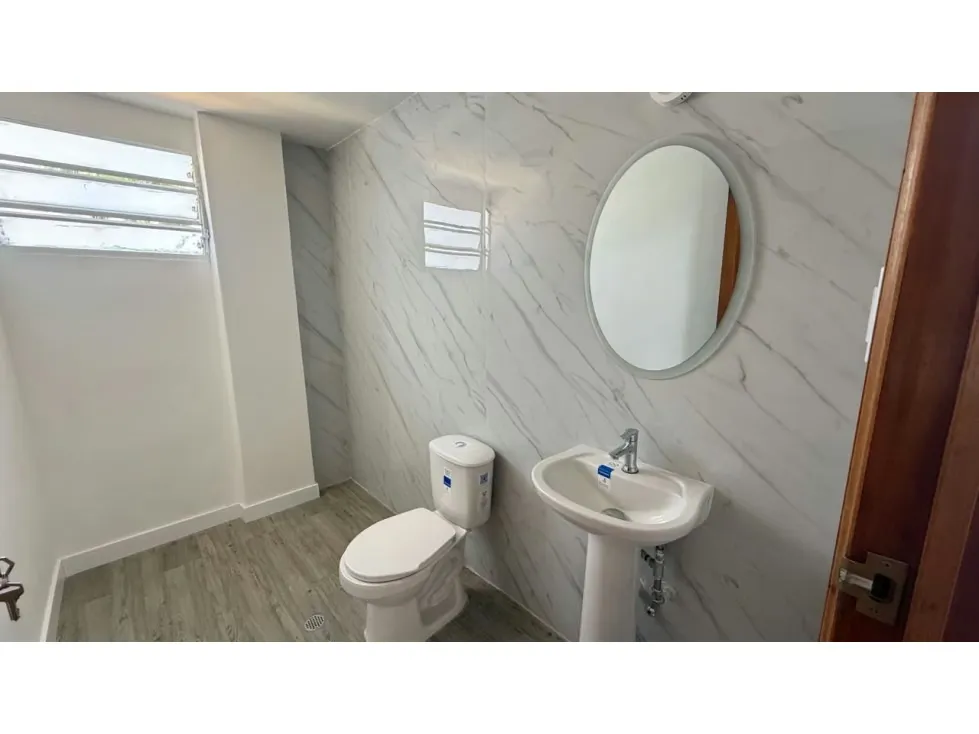 Oficina en Alquiler Las Mercedes 103 m2 - 3