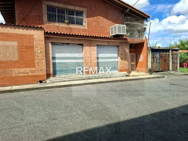 En Alquiler Local Comercial ubicado en Guanare, Calle 13 entre Carreras 9 y 10, Sector La Arenosa, Guanare, Portuguesa