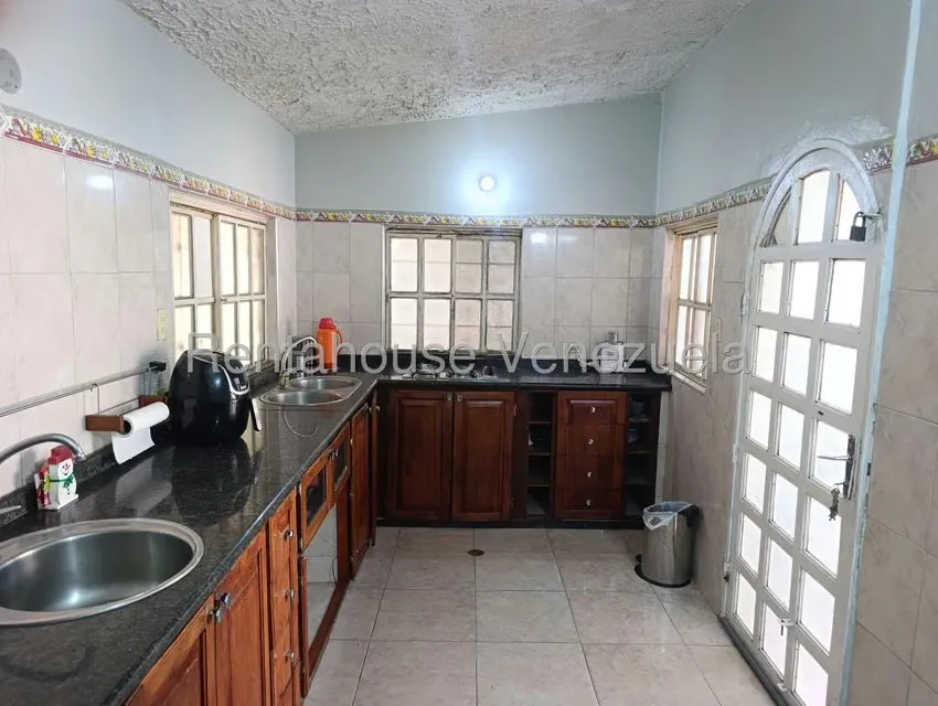 Casa (1 Nivel) en Venta en Conjunto Residencial Palo Negro, Aragua - 2