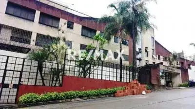 APARTAMENTO EN ALQUILER - URB. EL PEÑÓN