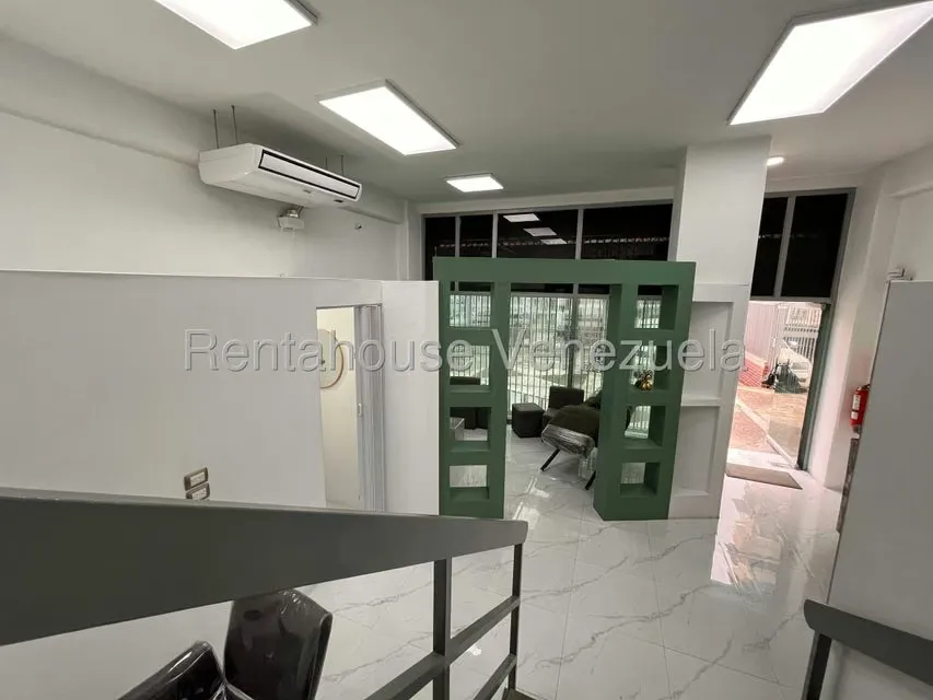 Local Comercial en Alquiler en Santa Monica, Distrito Metropolitano - 13