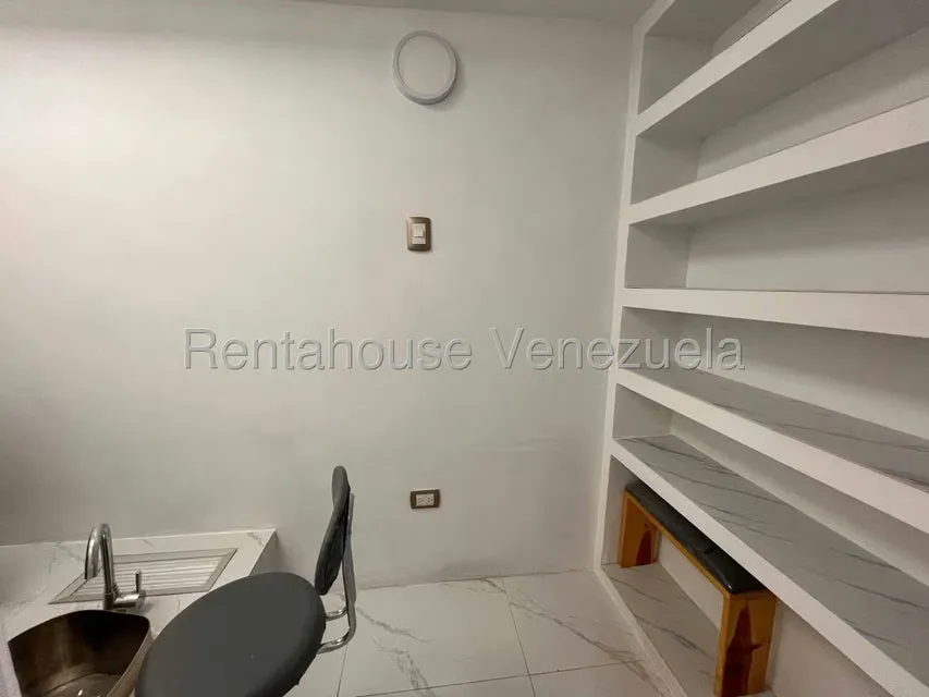 Local Comercial en Alquiler en Santa Monica, Distrito Metropolitano - 22