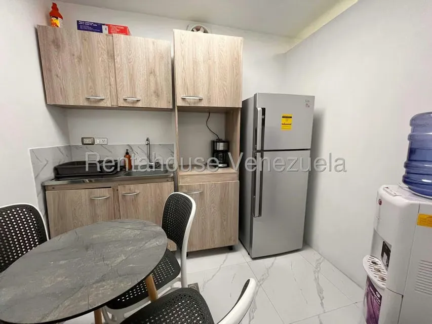 Local Comercial en Alquiler en Santa Monica, Distrito Metropolitano - 23