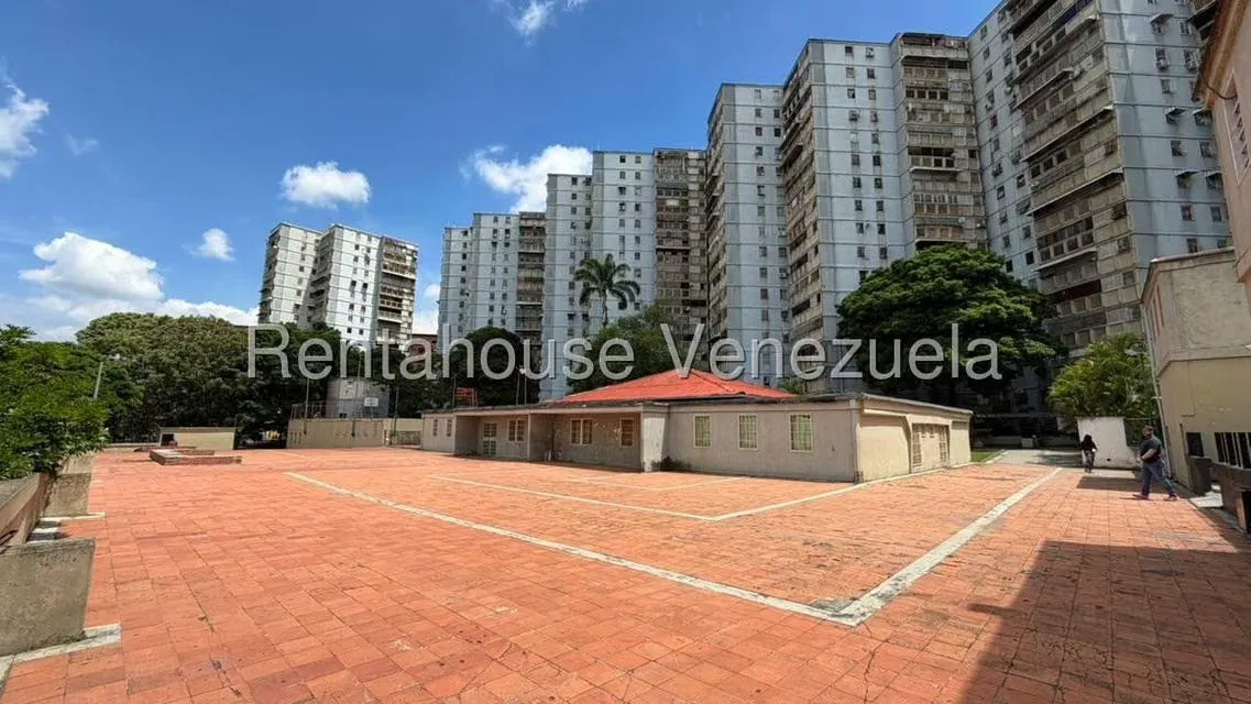 Apartamento (1 Nivel) en Venta en Los Samanes, Distrito Metropolitano - 20