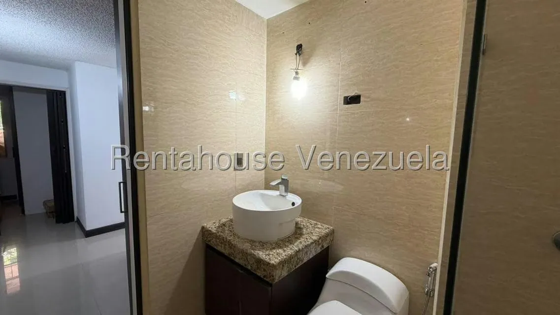 Apartamento (1 Nivel) en Venta en Los Samanes, Distrito Metropolitano - 8