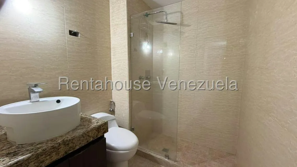 Apartamento (1 Nivel) en Venta en Los Samanes, Distrito Metropolitano - 9