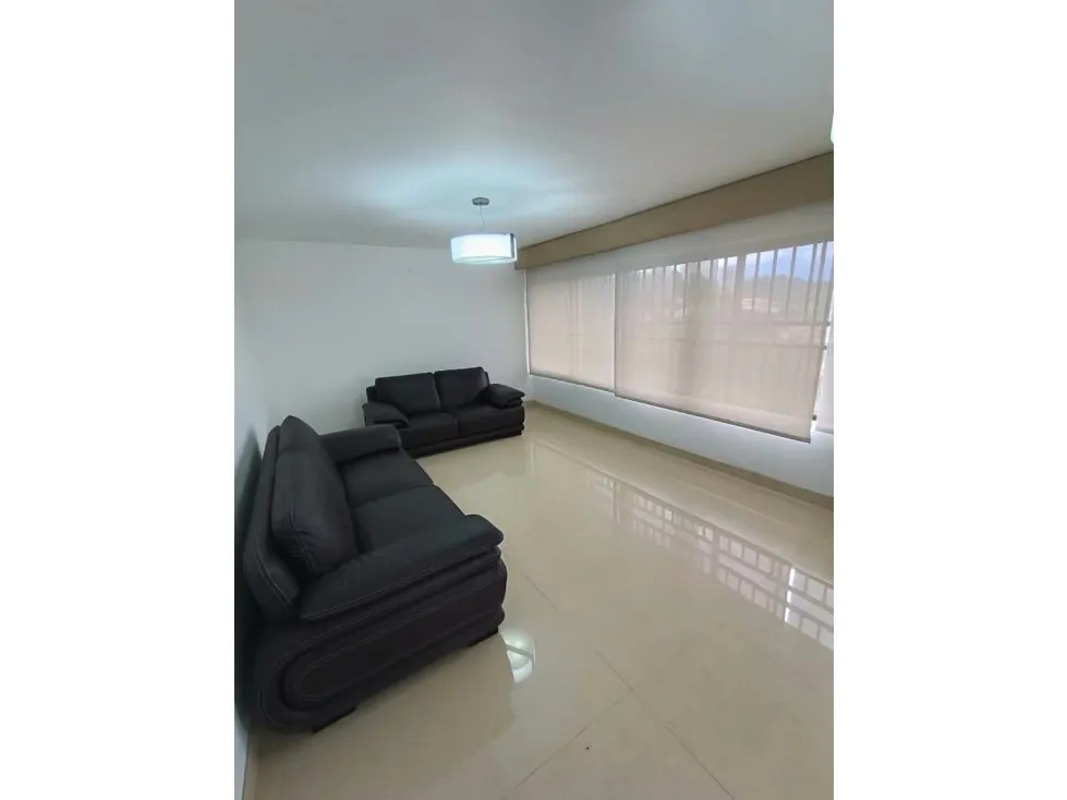 PENT HOUSE EN VENTA 284 M2 - URB MANZANARES - 2