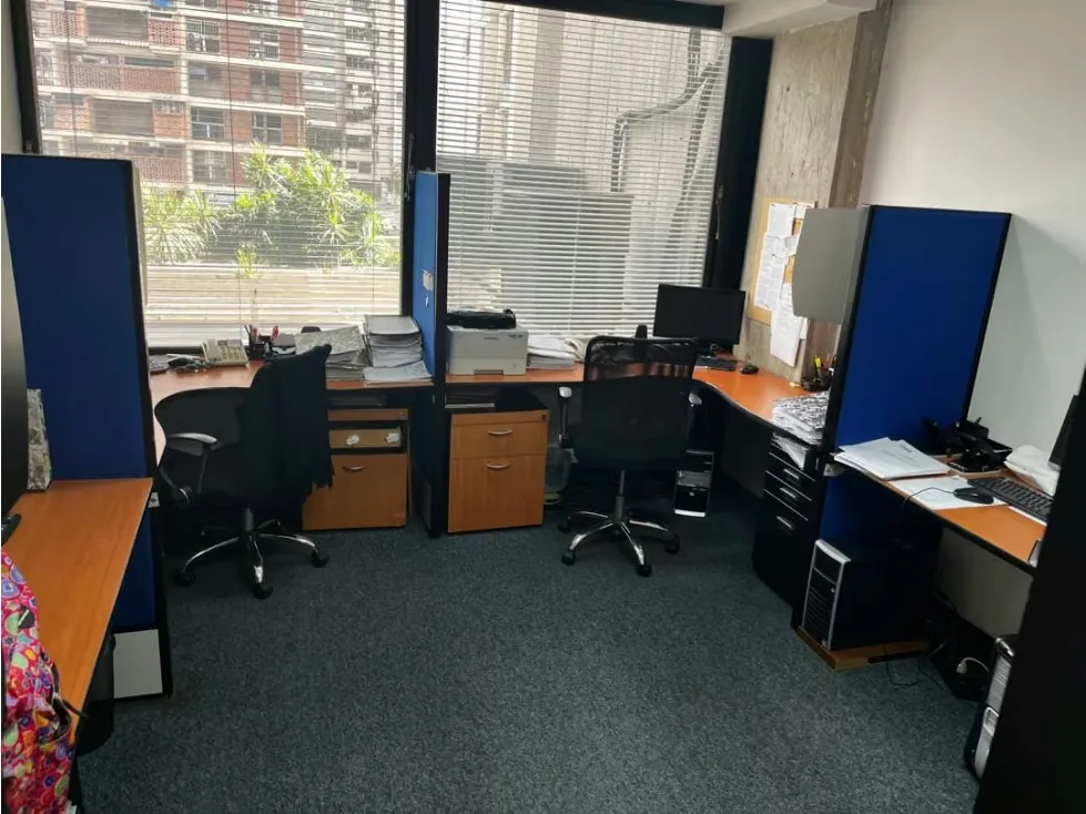 Vendo oficina 94m2 Chacao 3745 - 10