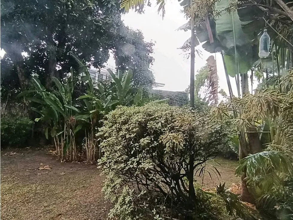 Vendo casa c/ jardin 510m2 Alta Florida 2528 - 22