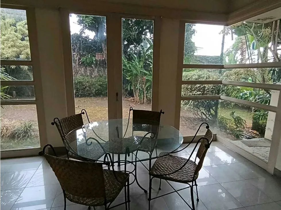 Vendo casa c/ jardin 510m2 Alta Florida 2528 - 23