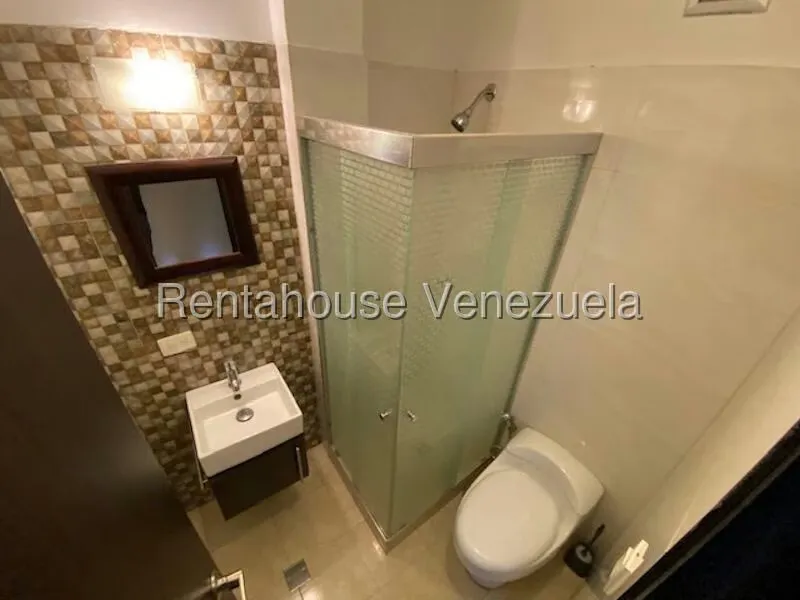 Apartamento (1 Nivel) en Alquiler en Los Naranjos de Las Mercedes, Distrito Metropolitano - 16