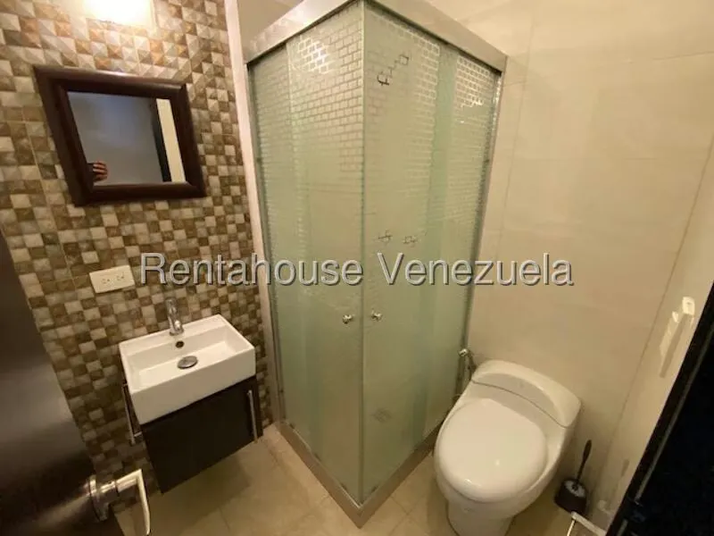 Apartamento (1 Nivel) en Alquiler en Los Naranjos de Las Mercedes, Distrito Metropolitano - 17