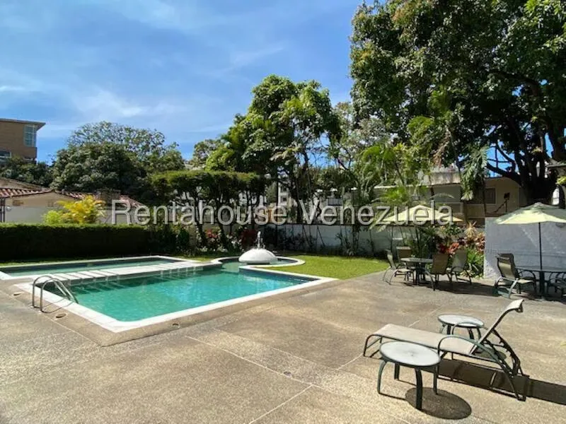 Apartamento (1 Nivel) en Alquiler en Los Naranjos de Las Mercedes, Distrito Metropolitano - 28