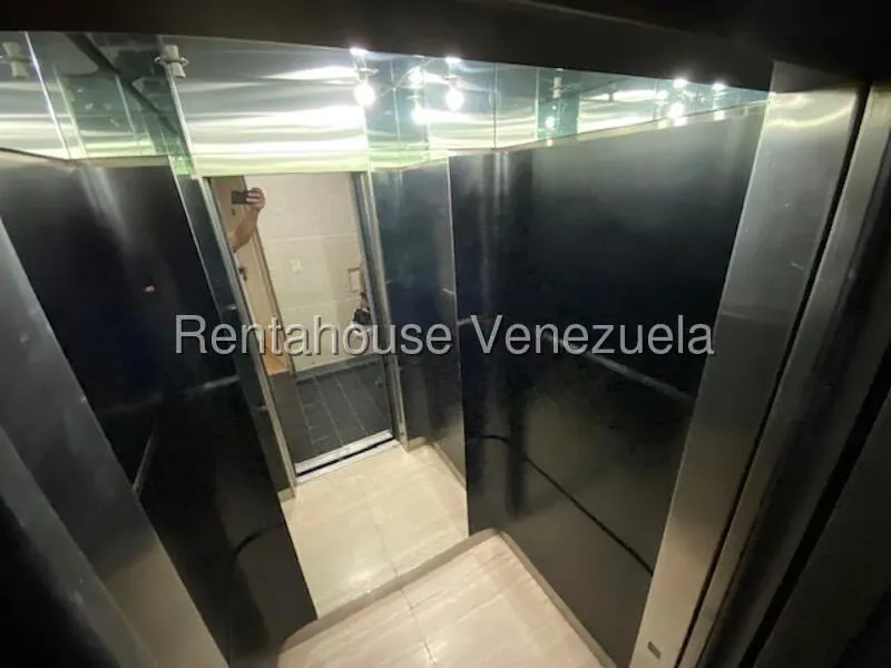 Apartamento (1 Nivel) en Alquiler en Los Naranjos de Las Mercedes, Distrito Metropolitano - 37