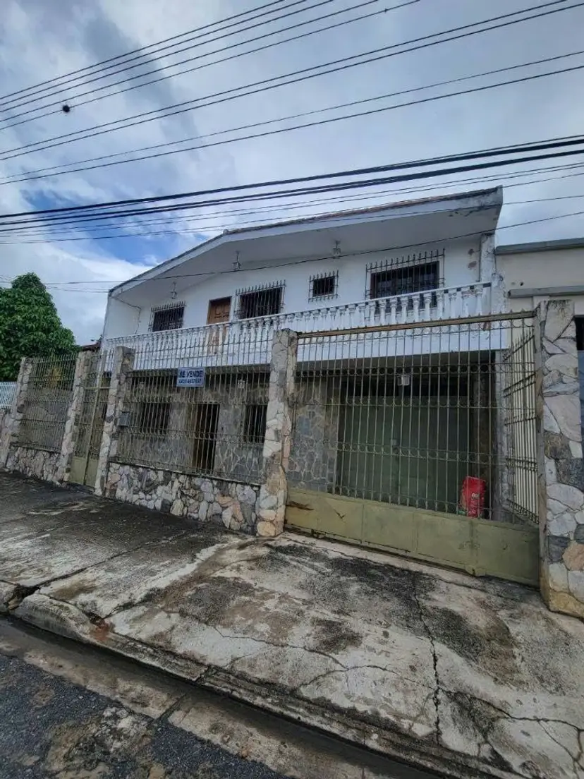 Venta de Casa en Urb. Pocaterra