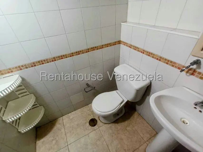 Apartamento (Planta Baja) en Alquiler en La Mora, Lara - 33