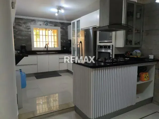 Se Vende, Casa en la victoria Urb. El Recreo - 5