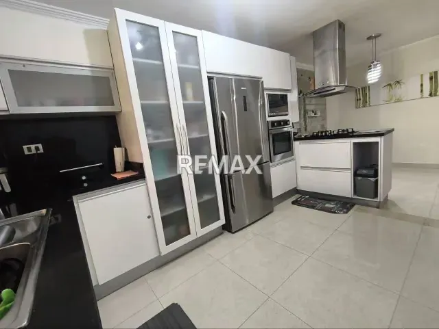 Se Vende, Casa en la victoria Urb. El Recreo - 6