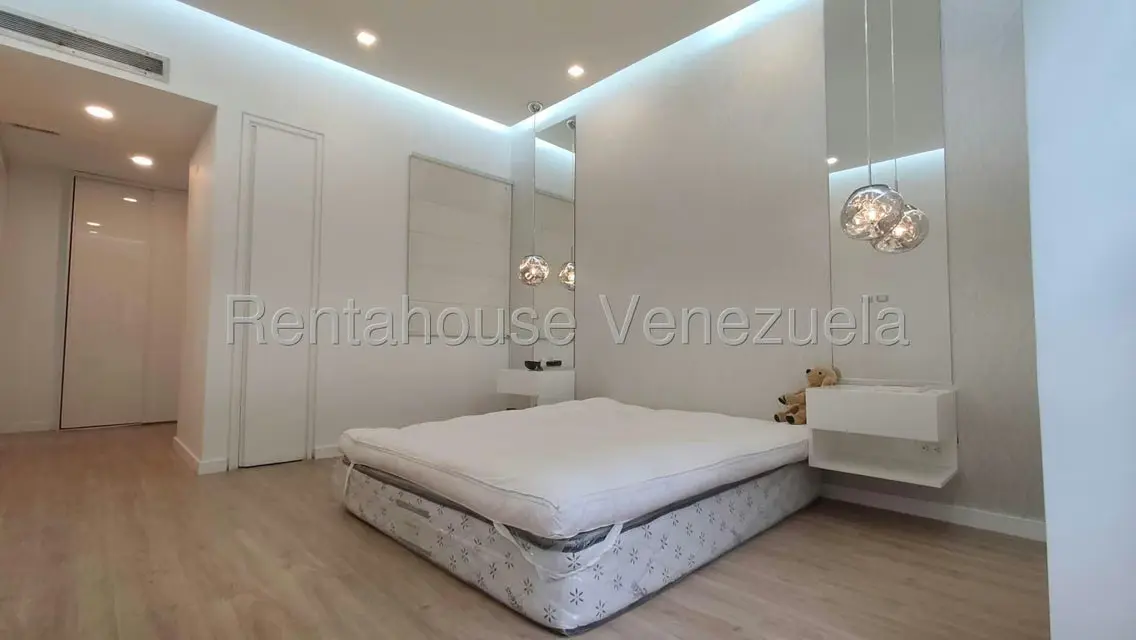 Apartamento (1 Nivel) en Venta en Colinas de Valle Arriba, Distrito Metropolitano - 12