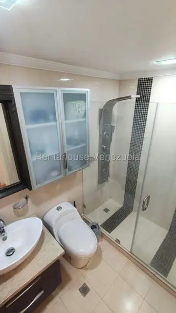 Apartamento (1 Nivel) en Venta en Colinas de Valle Arriba, Distrito Metropolitano - 14