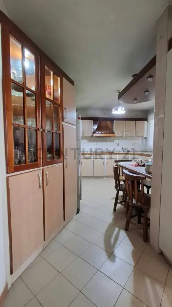 Se vende casa con anexo Los Teques San Omero via Lagunetica - 7