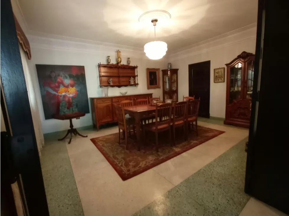 Alquilo casa 900m2 San Román 4324 - 12
