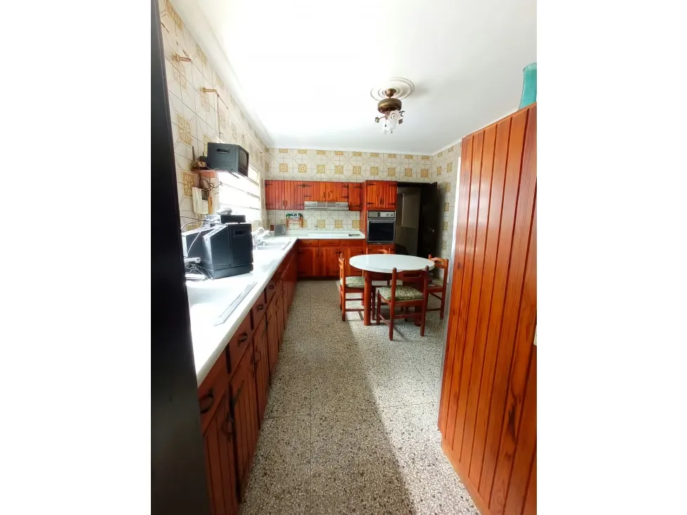 Alquilo casa 900m2 San Román 4324 - 16