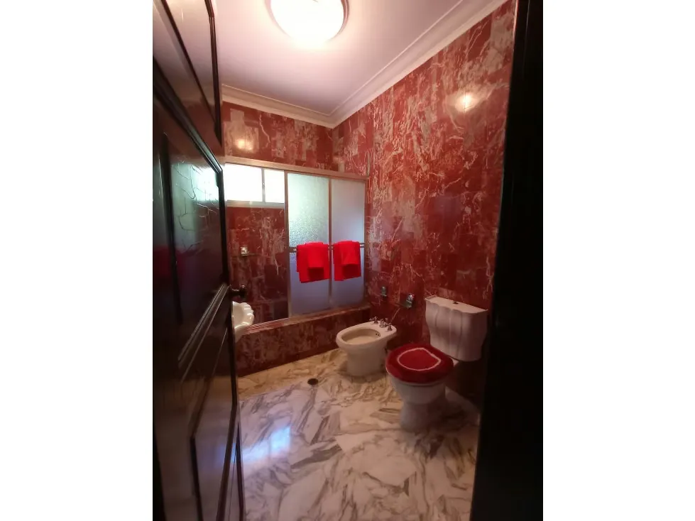 Alquilo casa 900m2 San Román 4324 - 31