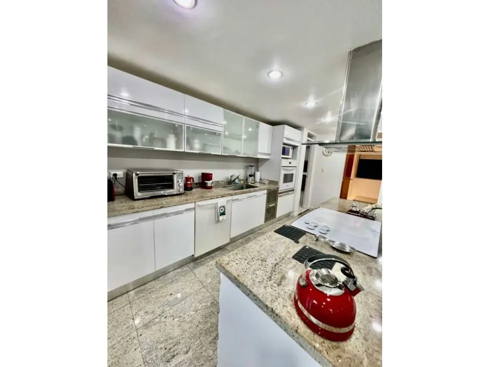 Se vende PB 450m2 3h+s/4b/3p Chulavista - 17
