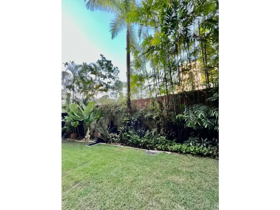Se vende PB 450m2 3h+s/4b/3p Chulavista - 3