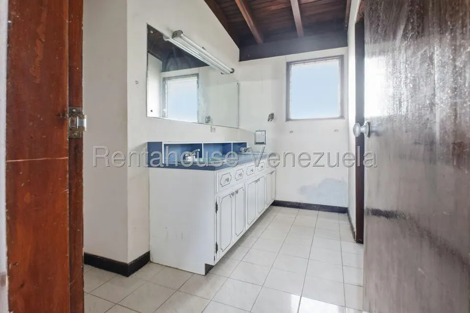 Casa (Multipes Niveles) en Venta en La Lagunita Country Club, Distrito Metropolitano - 20
