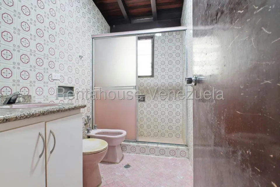 Casa (Multipes Niveles) en Venta en La Lagunita Country Club, Distrito Metropolitano - 24