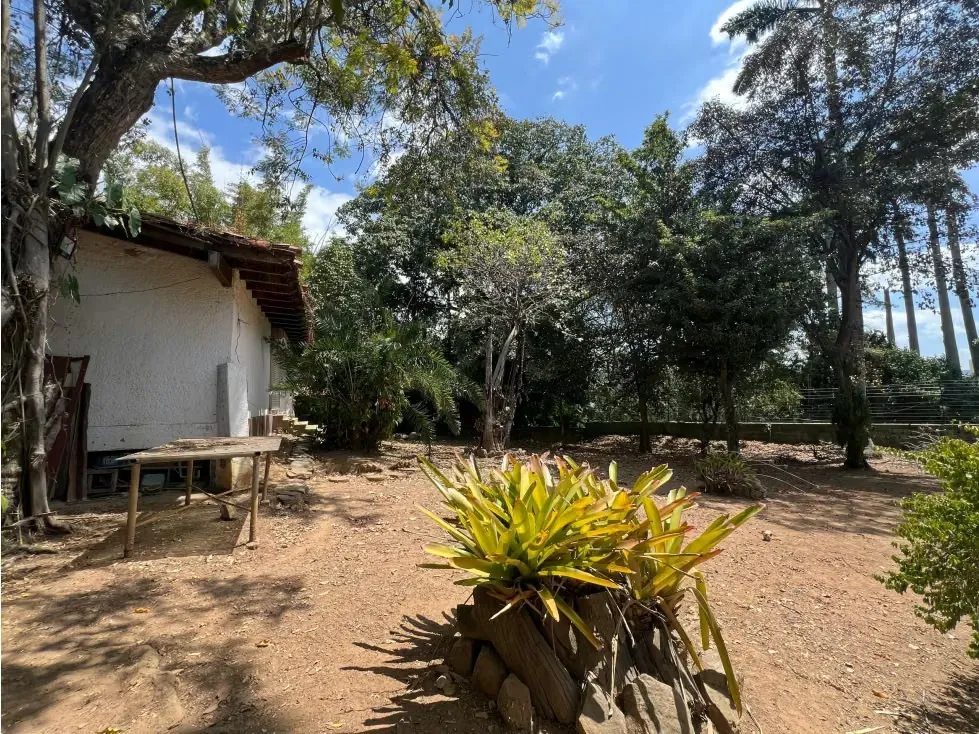 Se vende terreno 3049m² Los Chorros - 11