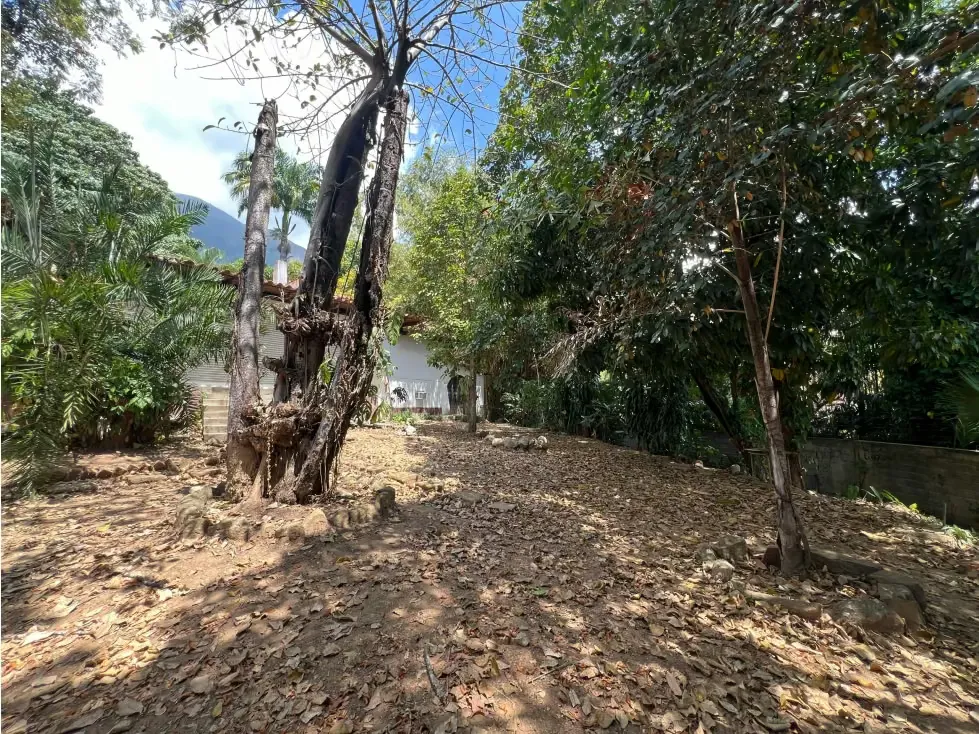 Se vende terreno 3049m² Los Chorros - 13