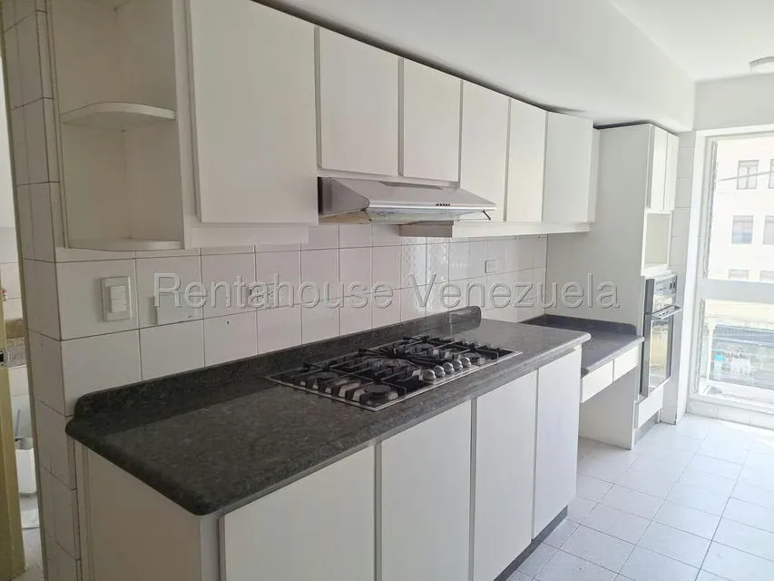 Apartamento (1 Nivel) en Venta en Los Palos Grandes, Distrito Metropolitano - 17