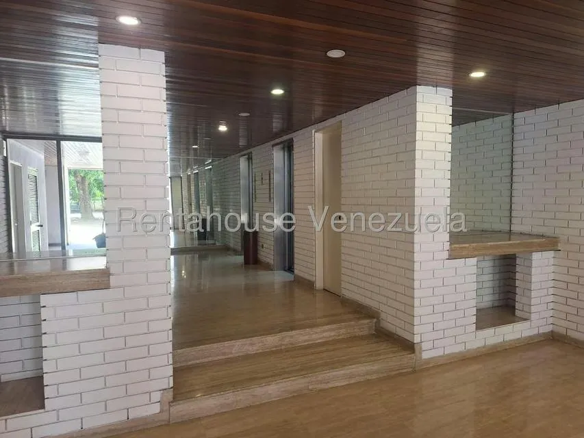 Apartamento (1 Nivel) en Venta en Los Palos Grandes, Distrito Metropolitano - 4
