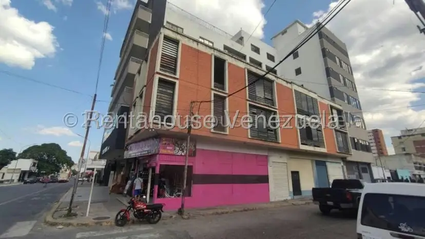 Comercial (Local Comercial) en Alquiler en Centro, Lara