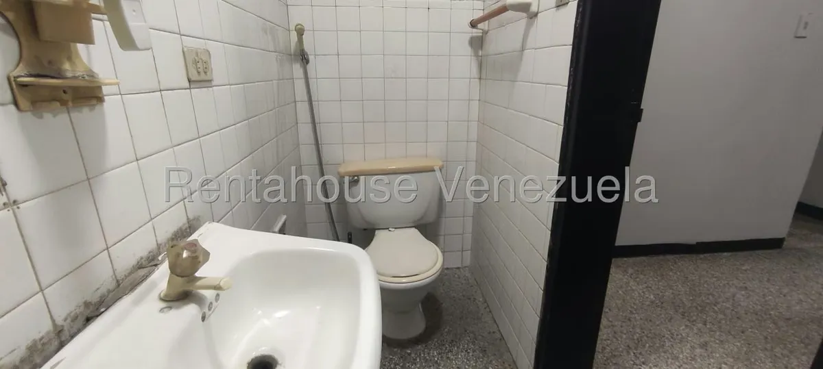 Local Comercial en Alquiler en Centro, Lara - 35