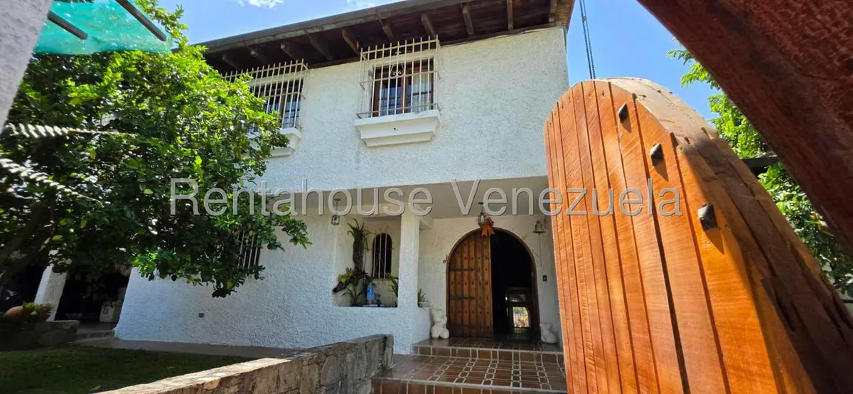 Casa (Multipes Niveles) en Venta en La Lagunita Country Club, Distrito Metropolitano - 2