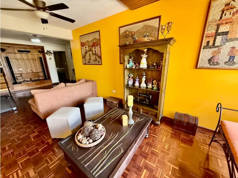 Se alquila Apto 264m² 3h+1s/2b+2s/2p Santa Rosa de Lima - 12