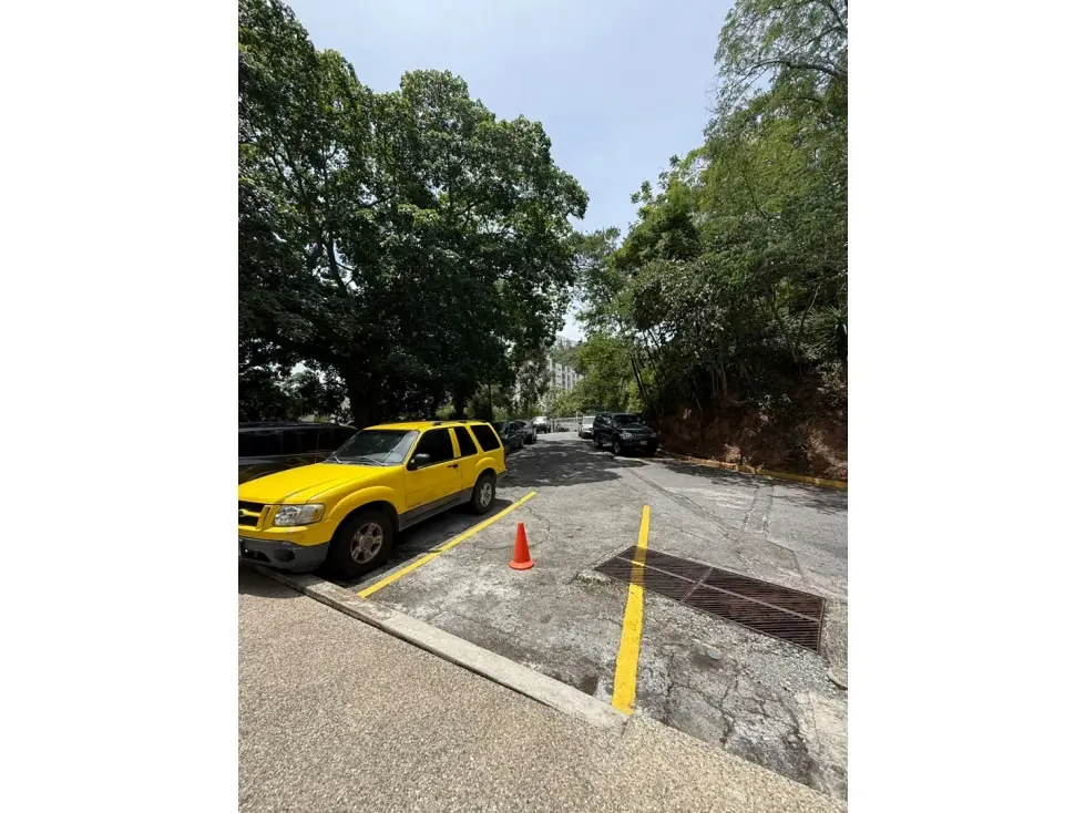 Se alquila Apto 264m² 3h+1s/2b+2s/2p Santa Rosa de Lima - 25