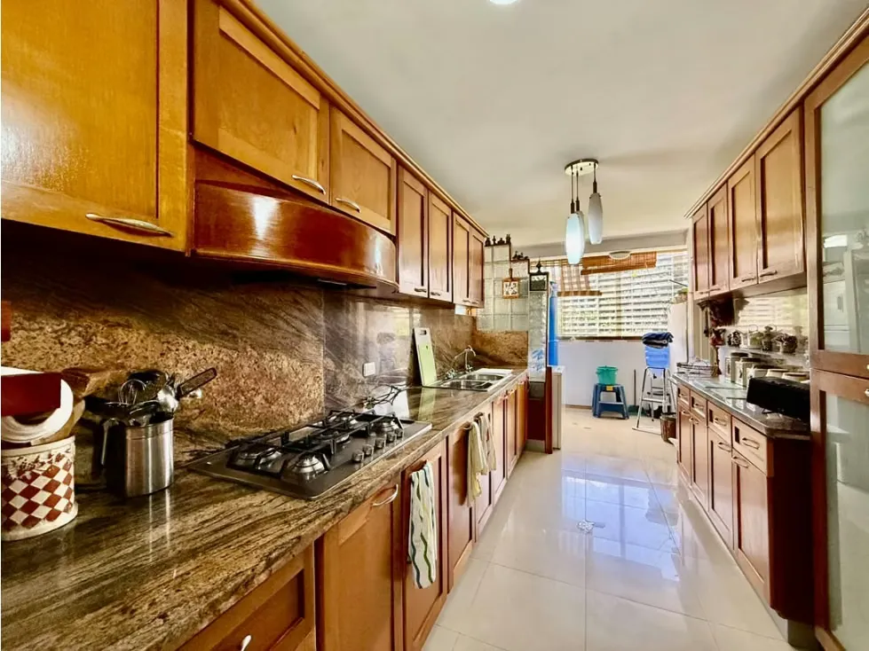 Se alquila Apto 264m² 3h+1s/2b+2s/2p Santa Rosa de Lima - 6