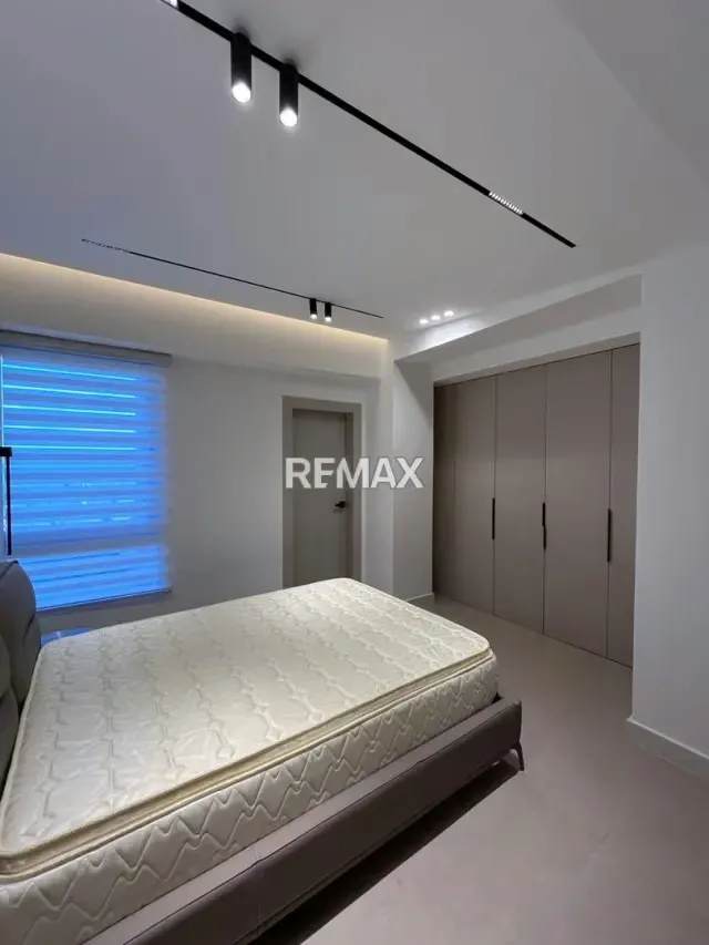 Hermoso Apartamento Actualizado Edificio Saraya - 13