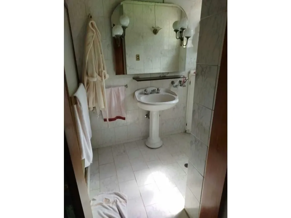 Vendo casa en calle cerrada 400m2 Macaracuay 2214 - 21