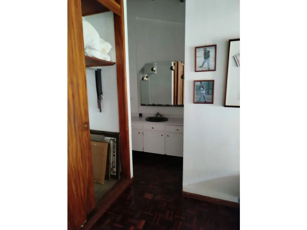Vendo casa en calle cerrada 400m2 Macaracuay 2214 - 23