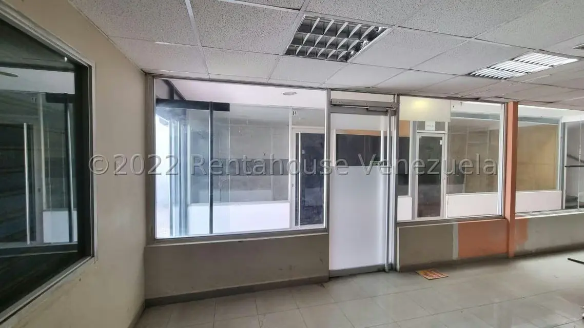 Comercial (Edificio) en Alquiler en Centro, Lara - 15
