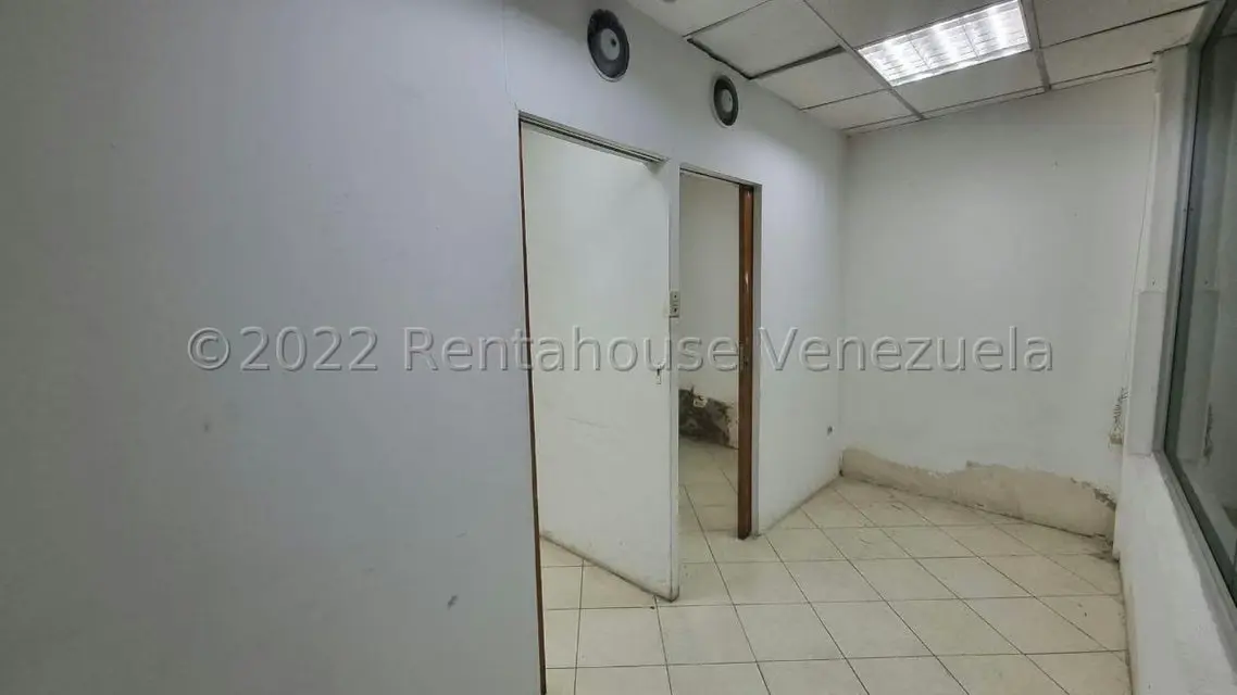 Comercial (Edificio) en Alquiler en Centro, Lara - 17